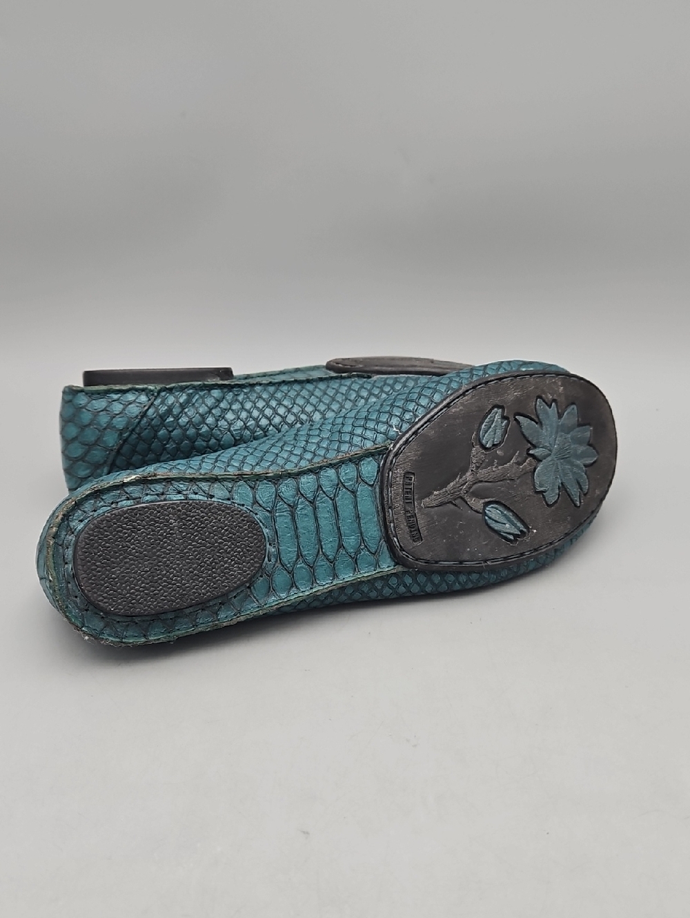 BORN Size 7.5 Teal Textured Leather Ballet Flats Shoes Slip On - Picture 11 of 12